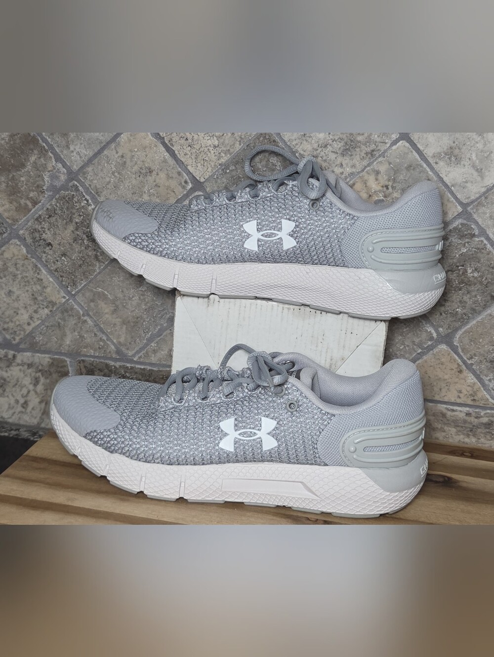 Womans Under Armour Charged Rogue 2.5 Running Light Grey Knit Athletic Sneakers